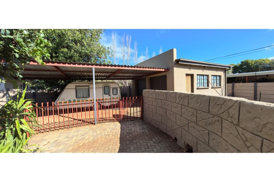 3 Bedroom Property for Sale in Hadison Park Northern Cape